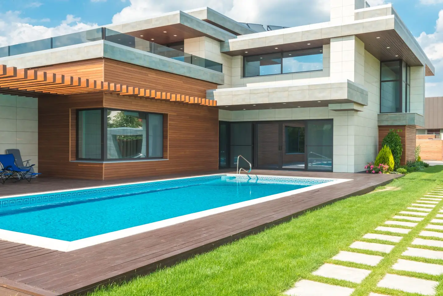 Swimming pool built in Tacoma, NSW
